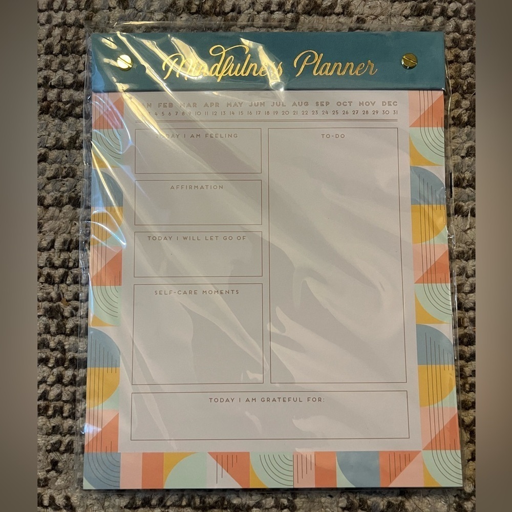 NEW Mindfulness Planner Designworks Ink - Picture 3 of 3